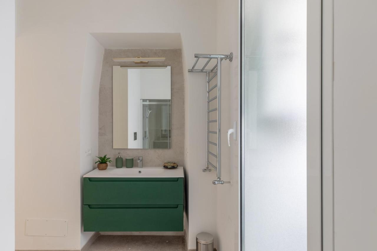 Iflat Modern Apartment In The Monti Area Рим Экстерьер фото
