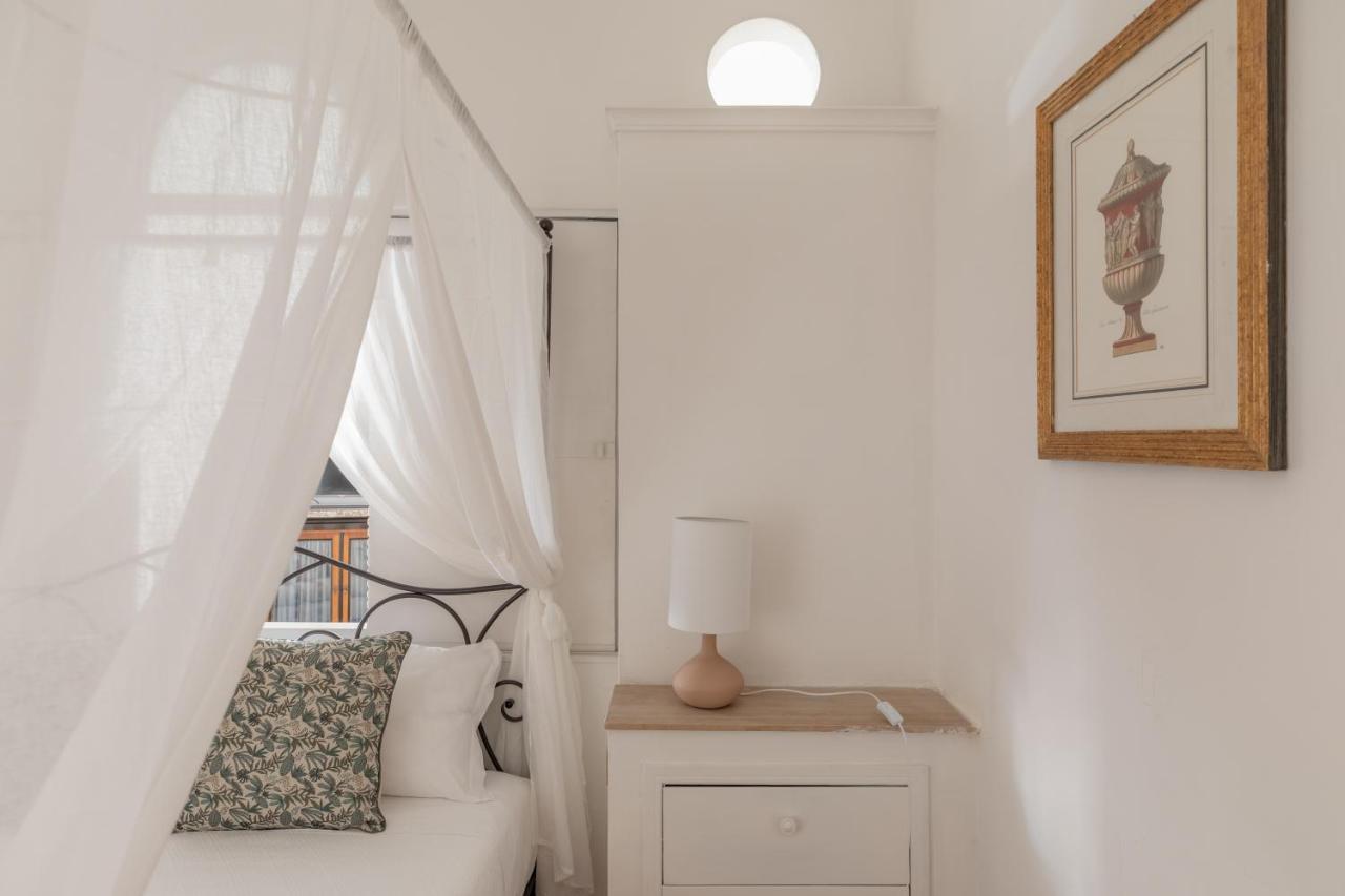 Iflat Modern Apartment In The Monti Area Рим Экстерьер фото